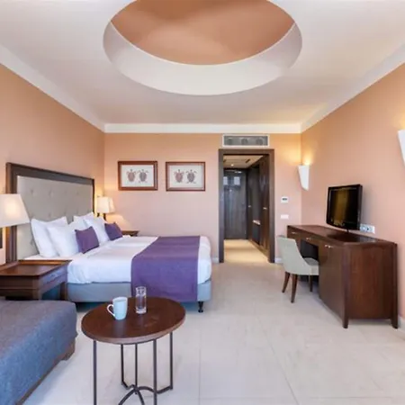 Helona (adults Only) Complex 5*